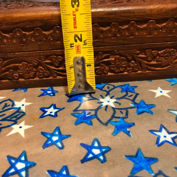 Set of 2 Carved Wooden boxes (India) - Picture 5 of 9